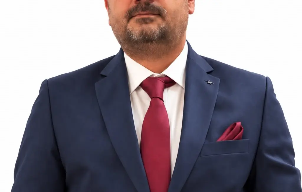 Yeni Parti Karabük İl Başkanlığı için adaylığını açıklayan Erdal Demir,
