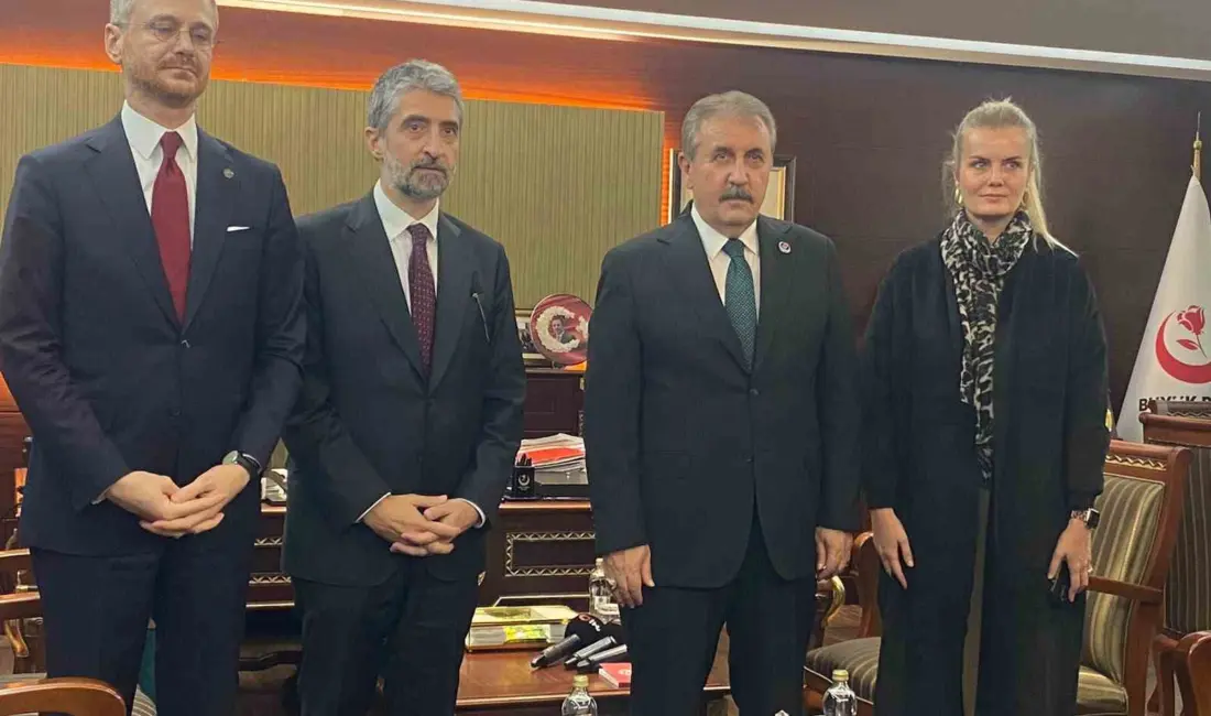 Büyük Birlik Partisi (BBP) Genel Başkanı Mustafa Destici, TÜSİAD Genel