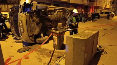 Bursa’nın İnegöl ilçesinde meydana gelen kazada kontrolden çıkan minibüs, kaldırımdaki
