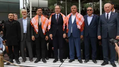 Yeniden Refah Partisi Genel Başkanı Fatih Erbakan, Beyağaç Belediye Başkanı