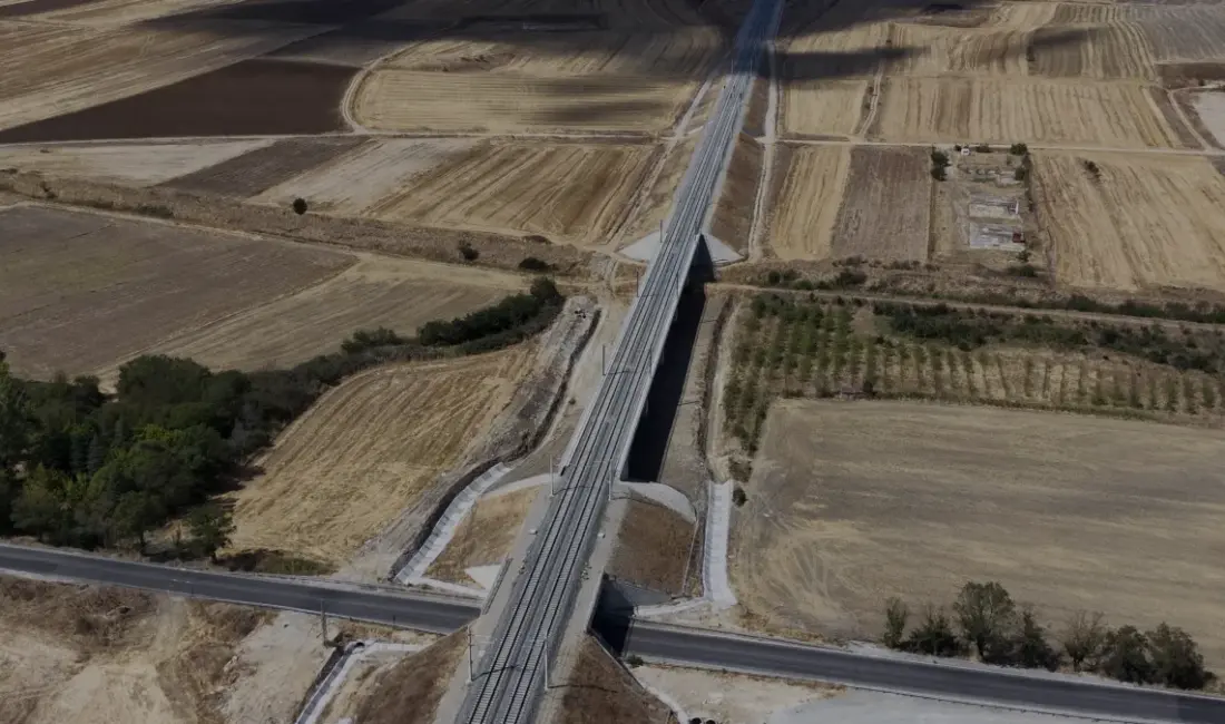 Ulaştırma Bakanı Uraloğlu, 9 Ekim'de açılacak yeni hatla hızlı trenin