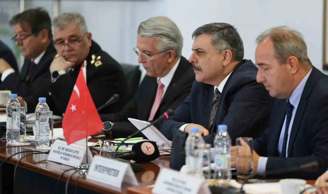 İçişleri Bakanı Mustafa Çiftçi, Yunanistan Vatandaşı Koruma Bakanı Michalis Chrisochoidis