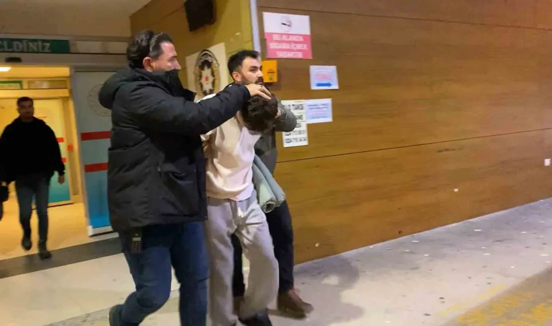 Bursa’nın İnegöl ilçesinde kız meselesi yüzünden çıktığı öne sürülen bıçaklı