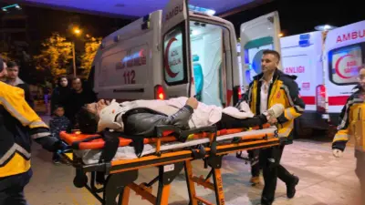 Bursa’nın İnegöl ilçesinde otomobil ile motosikletin çarpışması sonucu meydana gelen