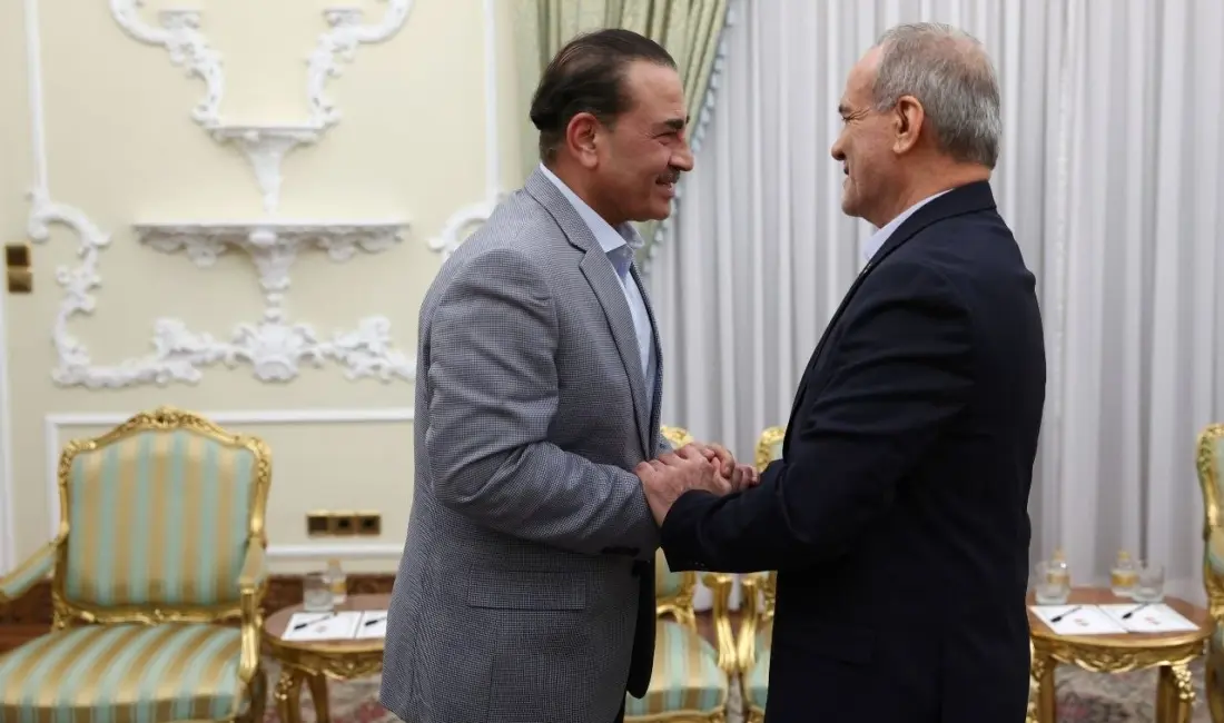 İran Cumhurbaşkanı Mesud Pezeşkiyan, Pakistan Genelkurmay Başkanı Mareşal Asım Munir