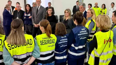 İspanyol yetkililer, Madrid-Endülüs seferini yapan iki yüksek hızlı trenin karıştığı