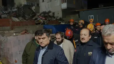 Maltepe'deki bina çökmesi sonrası başlatılan arama kurtarma çalışmalarında 12 kişi