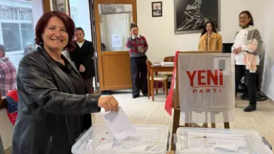Karaburun Belediye Başkanı İlkay Girgin Erdoğan, üyesi olduğu YENİ Parti’den