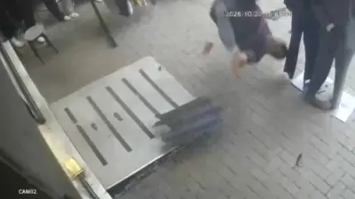 Bursa’nın Osmangazi ilçesinde eğitim kursunda çalışan kişi, korkuluk demirinin kopması