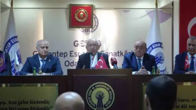 Cumhuriyet Halk Partisi (CHP) Genel Başkanı Kemal Kılıçdaroğlu, Gaziantep Esnaf