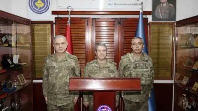 Kosova’da NATO öncülüğündeki Kosova Barış Gücü’nün (KFOR) devir teslim töreninde