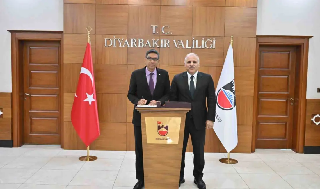 Malezya Ankara Büyükelçisi Adlan Mohd Shaffieq, beraberindeki heyetle birlikte Diyarbakır