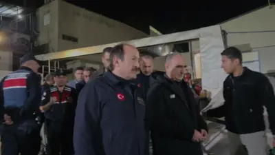 Manisa'nın Soma ilçesindeki maden ocağında meydana gelen göçükte 5 işçi