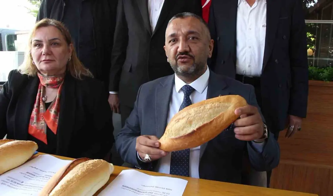 Çevresindeki üç komşu şehirden daha pahalıya ekmek satılan Amasya’da MHP,