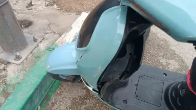 Bursa’nın Osmangazi ilçesinde karşıdan karşıya geçmeye çalışan yayaya motosiklet çarptı.