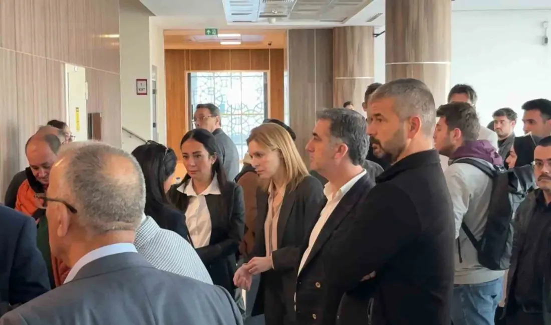 Bursa Büyükşehir Belediye Başkanlığı görevinden uzaklaştırılarak tutuklanan Mustafa Bozbey ile