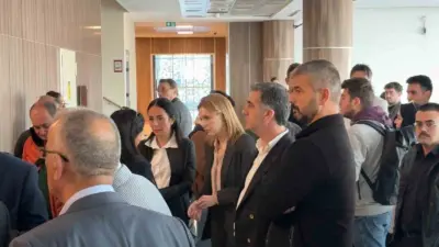 Bursa Büyükşehir Belediye Başkanlığı görevinden uzaklaştırılarak tutuklanan Mustafa Bozbey ile