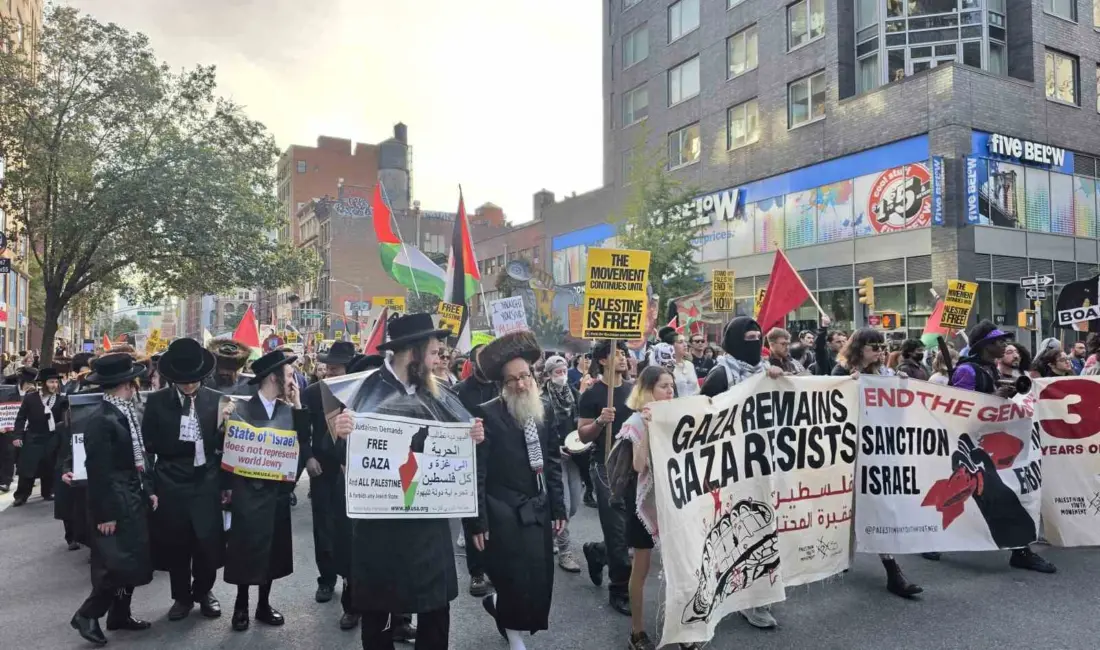ABD’nin New York şehrinde “3 Yıllık Soykırım, Filistin İçin Yürüyüş”