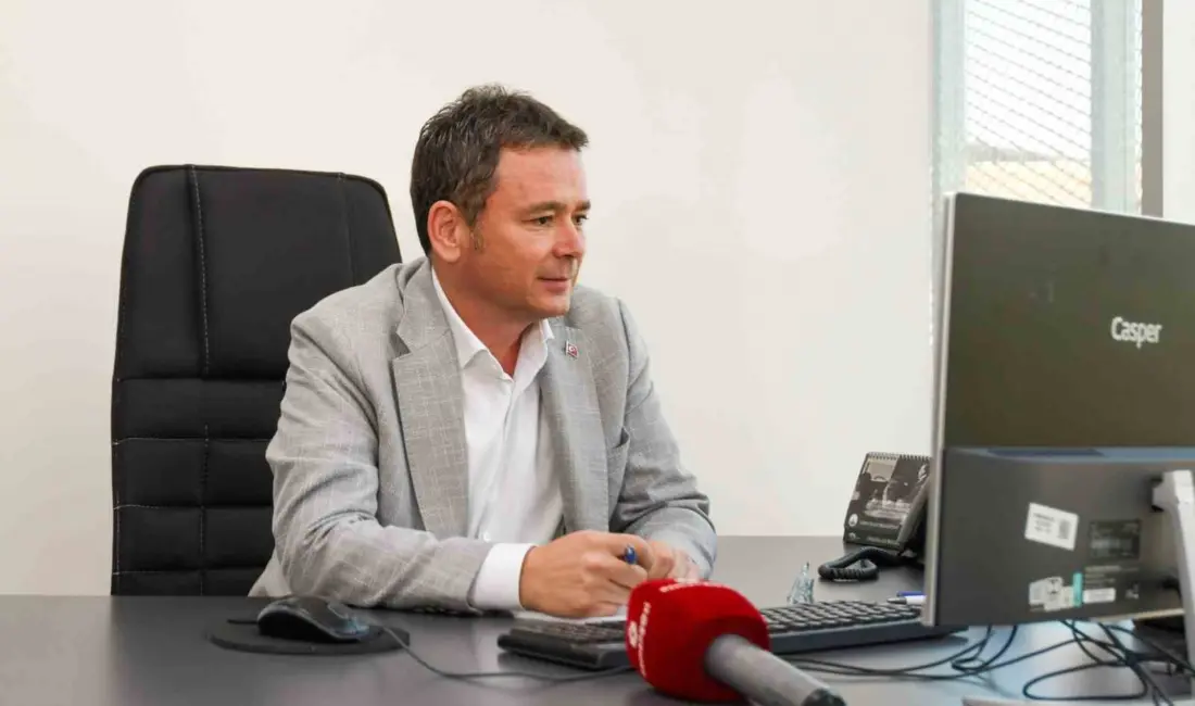 Osmangazi’de yaşayan vatandaşların talep ve beklentilerini doğrudan dinlemek amacıyla telefonun