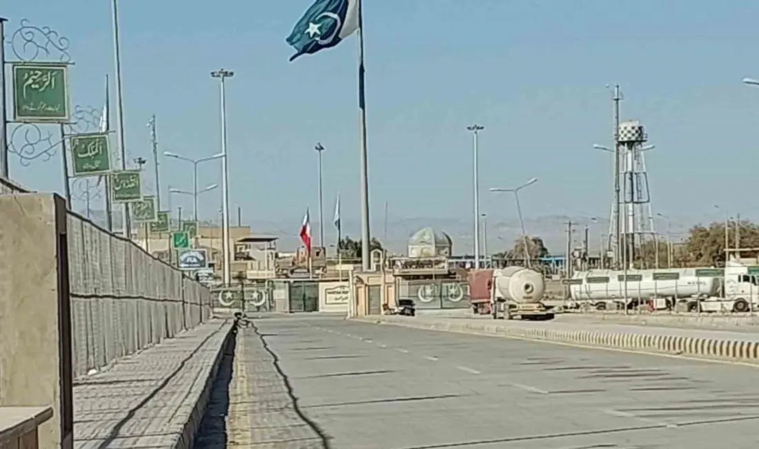 Pakistan, güvenlik gerekçesiyle İran sınırındaki Belucistan eyaletinde yer alan Taftan