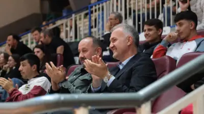 İnegöl Belediyespor Erkek Voleybol Takımı, ligin 5’inci haftasında Güner Karakaya’yı