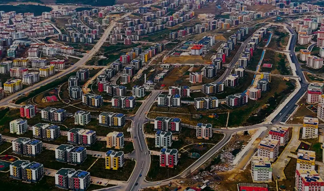 Rus basını, Türkiye'nin deprem bölgesindeki inşaat hızını ve 174 bölgede