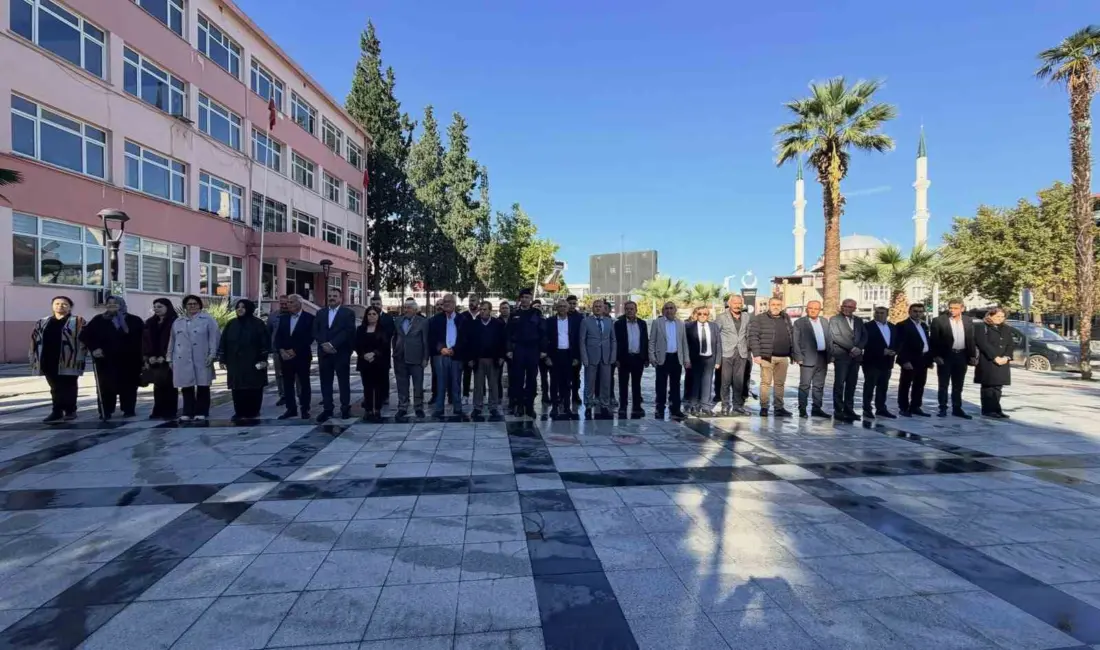Sarıgöl’de 19 Ekim Muhtarlar Günü dolayısıyla düzenlenen törende ilçede görev