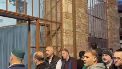 Vatan Sevdaları Platformu tarafından Bursa’da bulunan Üftade Hazretleri’nde düzenlenen programda,