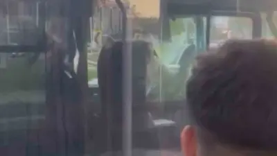 Bursa’da özel halk otobüsü şoförü ile minibüs şoförü arasında yol