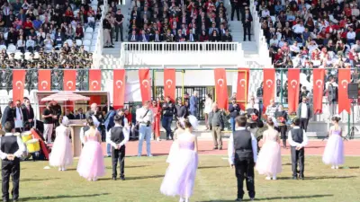 Türkiye Cumhuriyeti’nin kuruluşunun 103. yıl dönümü dolayısıyla Söke’de Cumhuriyet Bayramı