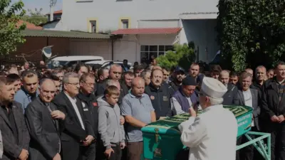 Soma'da meydana gelen maden göçüğünde hayatını kaybeden işçiler, düzenlenen törenlerle