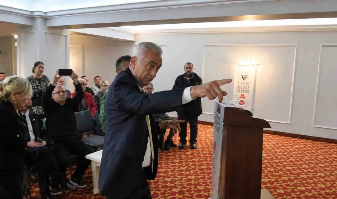 Atatürkçü Düşünce Derneği (ADD) ve Rotary Kulübü iş birliğinde ’Cumhuriyet’