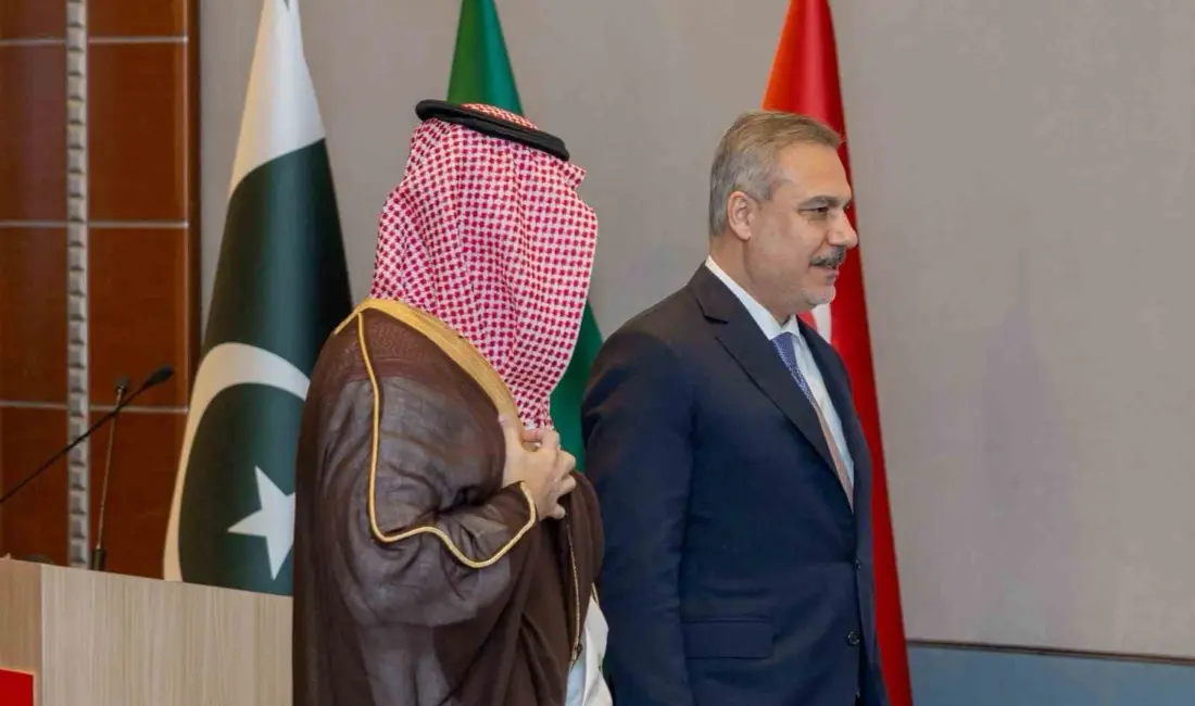 Suudi Arabistan’da Pakistan, Türkiye ve Suudi Arabistan arasındaki Mekke İttifakı’nın