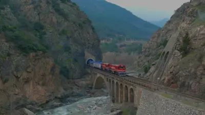 Ulaştırma ve Altyapı Bakanı Abdulkadir Uraloğlu, Turistik Karaelmas Ekspresi'nin Ekim