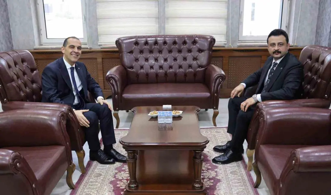 Iğdır Valisi M. Fırat Taşolar, Cumhuriyet Başsavcılığı görevine başlayan Onur