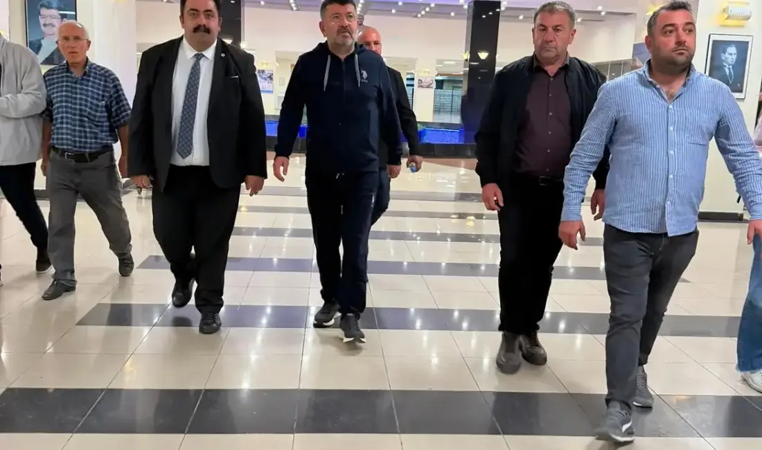 Malatya’da pazar ziyareti sırasında fenalaşarak hastaneye kaldırılan Yeni Parti Malatya