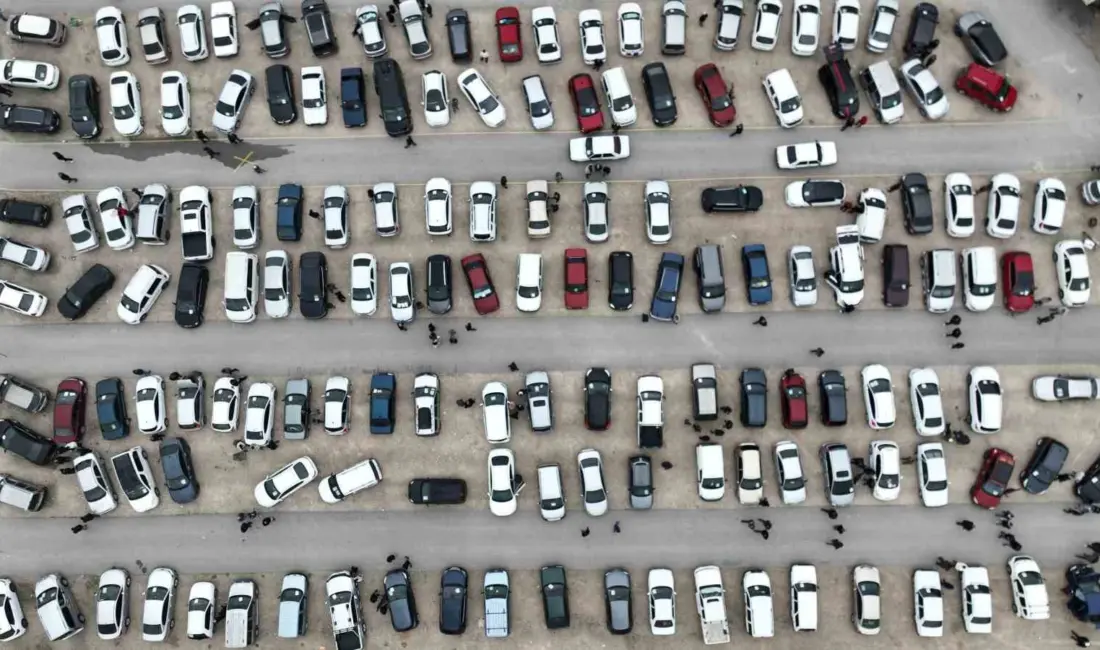 Yıllardır hayalini kurduğu otomobili alan tüketici, aracın kilometresinin düşürüldüğünü öğrenince