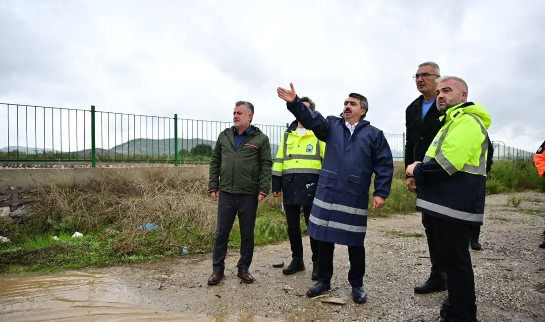 Yıldırım Belediyesi, sağanak yağışın ardından meydana gelen olumsuzlukları ortadan kaldırmak