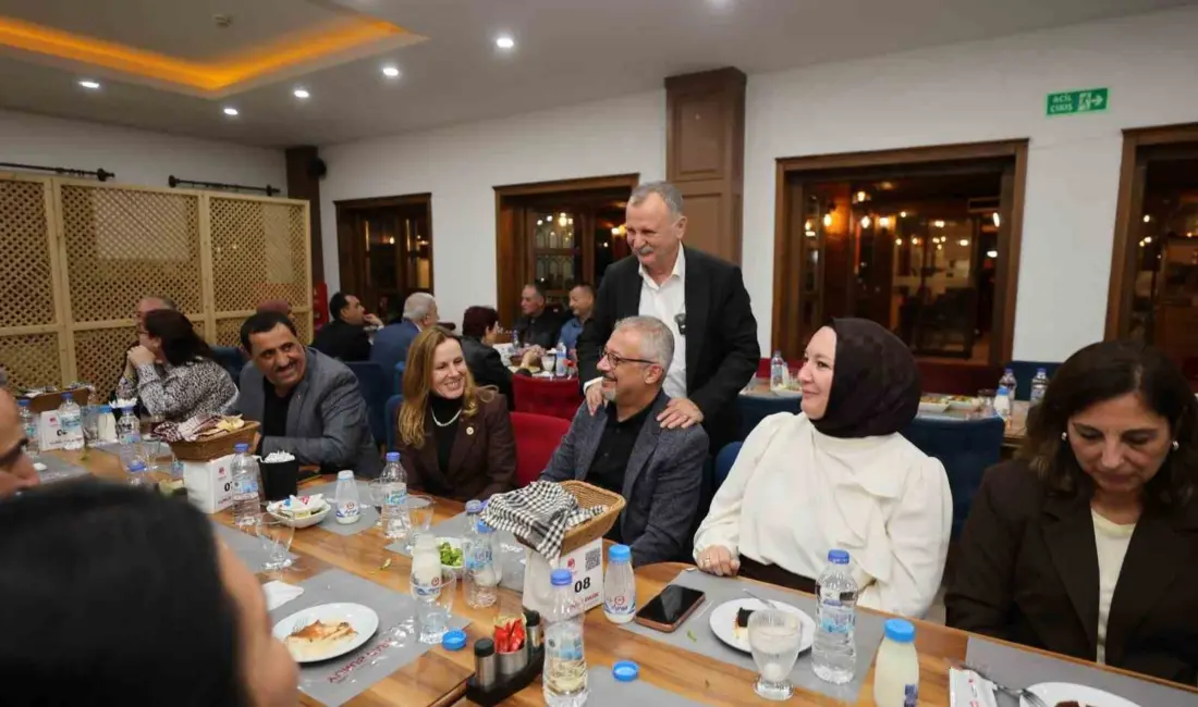 Yunusemre Belediye Başkanı Semih Balaban, 19 Ekim Muhtarlar Günü dolayısıyla
