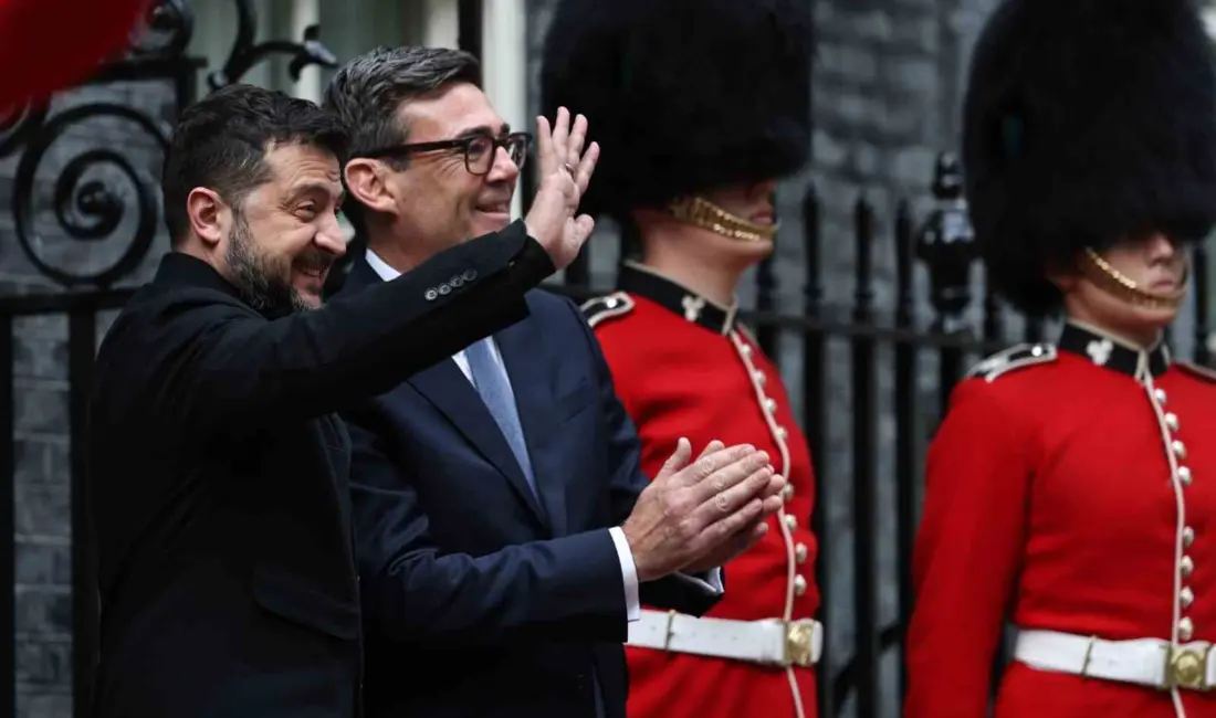 Ukrayna Devlet Başkanı Vladimir Zelenskiy, ABD’ye sitemli mesajlar göndererek, “Dürüst,