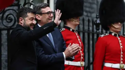 Ukrayna Devlet Başkanı Vladimir Zelenskiy, ABD’ye sitemli mesajlar göndererek, “Dürüst,